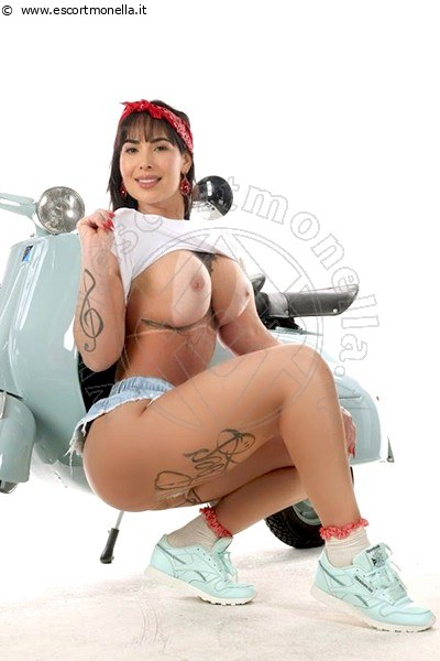 Penelope hott ISERNIA 3446329351